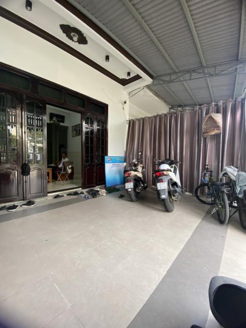 Nhà lô góc Bình Thạnh đẹp giá tốt, gần Nguyễn Hữu Cảnh, 3 tầng, 4.2x10m, chỉ 5.x tỷ